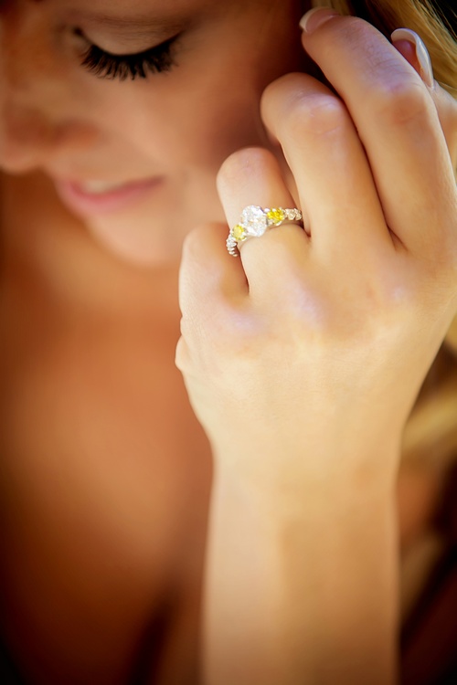 Кольцо с бриллиантом определенного типа огранки — лучший подарок к помолвке